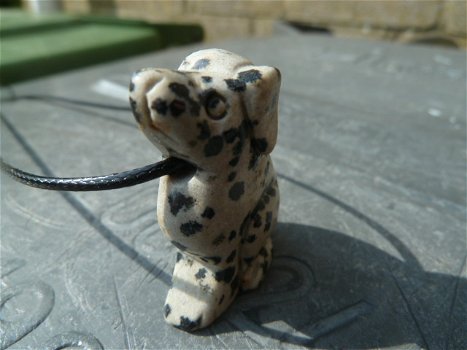 Hanger hond van Dalmatier jaspis - 1