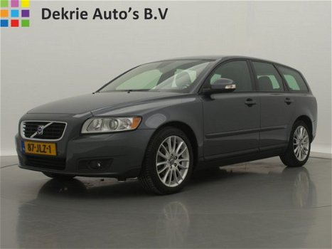 Volvo V50 - 1.8 SPORT / NAVI / AIRCO-ECC / CRUISE CTR. / PDC / LMV / TREKHAAK - 1