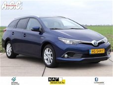 Toyota Auris - 1.8 Hybrid AUTOMAAT Panodak Trekhaak