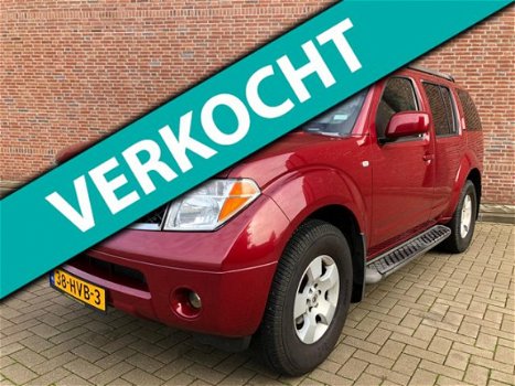 Nissan Pathfinder - 4.0 V6 LE Premium IT - 1