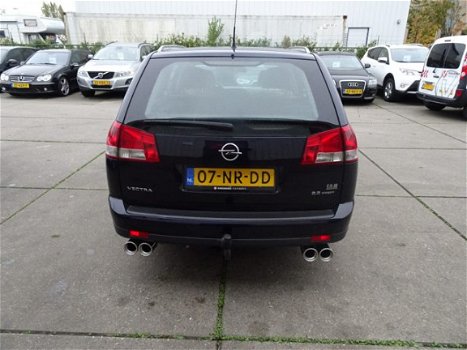 Opel Vectra Wagon - 2.2-16V Elegance - 1