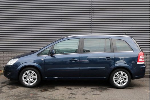 Opel Zafira - 1.8 Cosmo (7p./LEER/NAV./Climate/1ste eig.) - 1