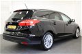 Ford Focus Wagon - 1.0 100 PK Titanium | Clima | Navi | Parkeersensoren v + a | - 1 - Thumbnail