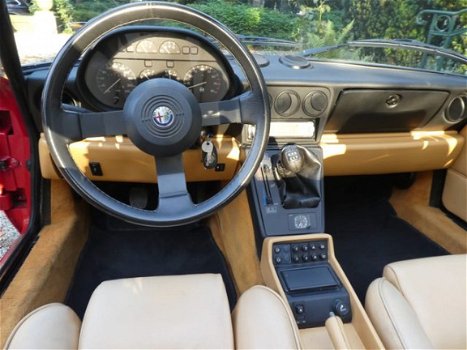 Alfa Romeo Spider - 2.0 - 1