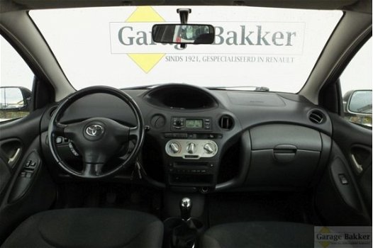 Toyota Yaris - 1.3 16v VVT-i Sol - 1