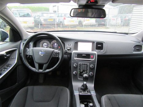 Volvo V60 - 1.6 T3 Kinetic - 1