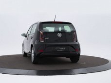 Volkswagen Up! - 1.0 BMT move up Executive pakket | Airco | Navi Dock | €1.000, - inruilpremie