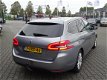 Peugeot 308 SW - 1.2 e-THP Blue Lease Executive / Pano / Navi / ECC / PDC / Dealeronderhouden - 1 - Thumbnail