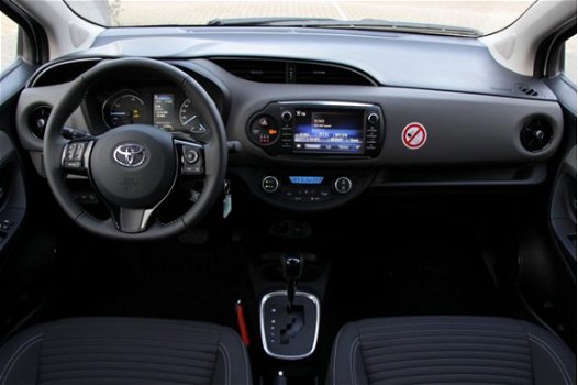 Toyota Yaris - 1.5 Hybrid Active *PARKEERCAMERA / CRUISE CONTROL / CLIMATE CONTROL - 1