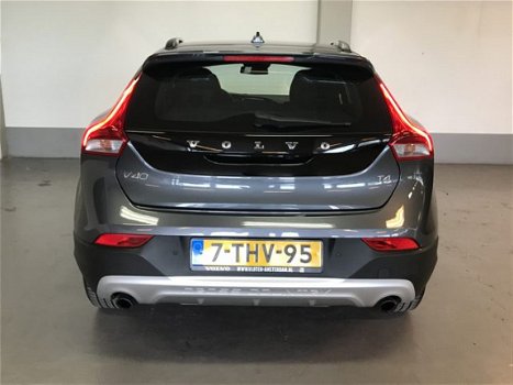 Volvo V40 Cross Country - 1.6 T4 Momentum | Adaptive CC | BLIS Camera | WEINIG KM - 1