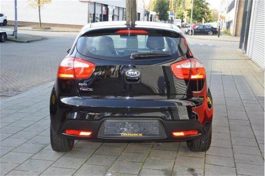 Kia Rio - 1.2 CVVT World Cup Edition 5Drs I Airco I Sport velgen I Dealer onderhouden - 1