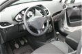 Peugeot 207 - 1.4 VTI X-LINE, MET GRATIS NAVIGATIESYSTEEM - 1 - Thumbnail