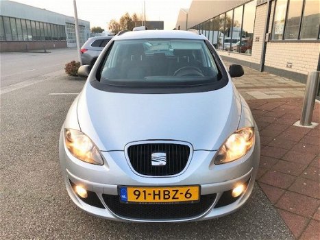 Seat Altea XL - 1.6 Clubstyle Van 1ste eigenaar, dealeronderhouden, met parkeersensoren achter - 1