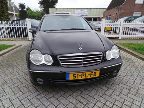 Mercedes-Benz C-klasse - 220 CDI Avantgarde Aut. Navigatie, Climat, Half-leer, Enz - 1