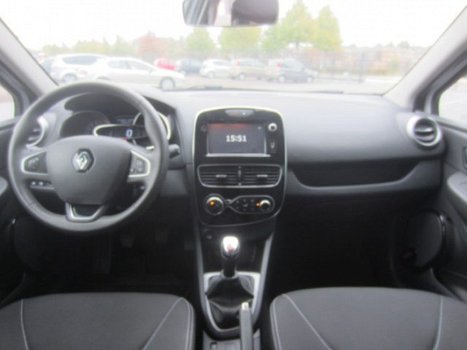 Renault Clio - 0.9 TCe 90pk Limited 5drs. NAVI, Airco, PDC - 1