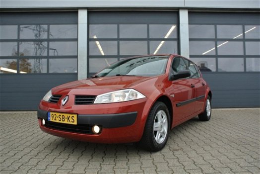 Renault Mégane - 1.4-16V 5-DRS Tech Road - 1