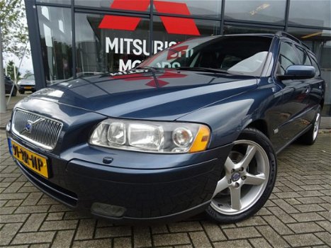 Volvo V70 - 2.4 LEDER CRUISE CONTROL CLIMATE CONTROL READY TO DRIVE INCL. BOVAG GARANTIE - 1