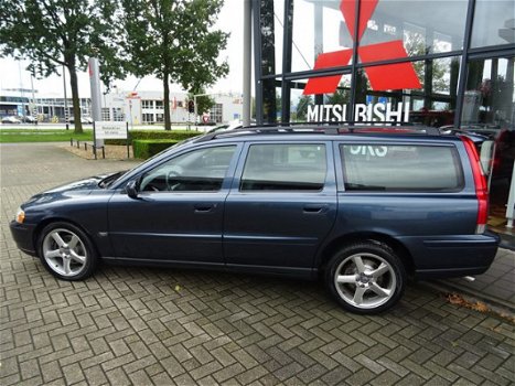 Volvo V70 - 2.4 LEDER CRUISE CONTROL CLIMATE CONTROL READY TO DRIVE INCL. BOVAG GARANTIE - 1