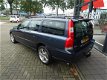 Volvo V70 - 2.4 LEDER CRUISE CONTROL CLIMATE CONTROL READY TO DRIVE INCL. BOVAG GARANTIE - 1 - Thumbnail
