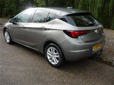 Opel Astra - 1.4 Innovation