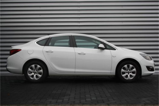 Opel Astra - 1.6 CDTI 136PK BUSINESS+ / NAVI / AIRCO / LED / AGR / PDC / 16