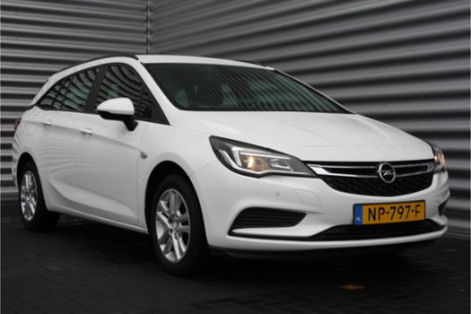 Opel Astra Sports Tourer - 1.0 TURBO 105PK ONLINE EDITION / NAVI / AIRCO / LED / AGR / PDC / ONSTAR - 1