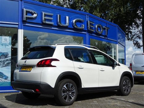 Peugeot 2008 - 1.2 PureTech 110PK ALLURE - 1