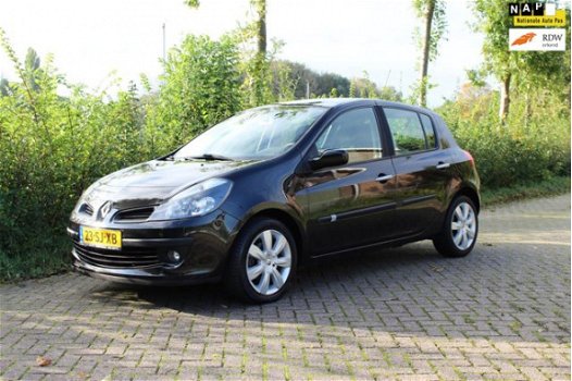 Renault Clio - 1.6-16V Dynamique - 1