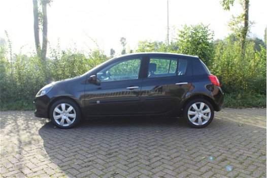 Renault Clio - 1.6-16V Dynamique - 1