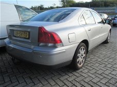 Volvo S60 - 2.4 D5 Summum