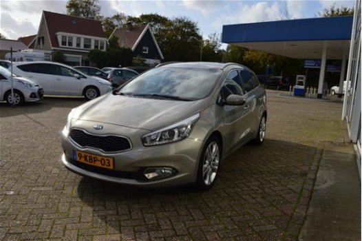 Kia Ceed Sportswagon - Cee'd Super Pack 1.6 GDI | Automaat | Navi + camera | Trekhaak - 1