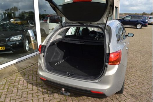 Kia Ceed Sportswagon - Cee'd Super Pack 1.6 GDI | Automaat | Navi + camera | Trekhaak - 1