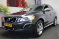 Volvo XC60 - 2.4D AWD R-Design LEDER PANORAMA SCHUIF/KANTEL DAK AFN. TREKHAAK PDC ZEER MOOI - 1 - Thumbnail