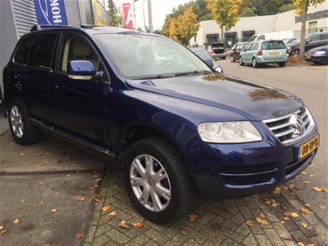 Volkswagen Touareg - 2.5 TDI Airco/Leer/Navi/Schuifdak - 1