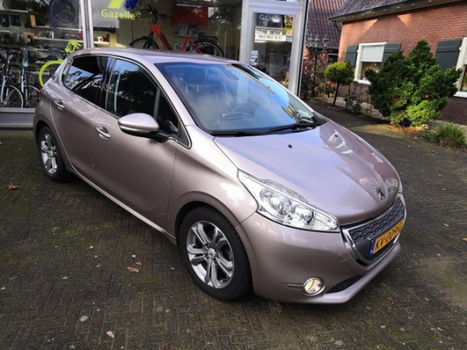 Peugeot 208 - 1.6 VTi Allure - 1