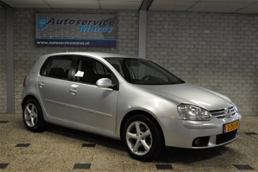 Volkswagen Golf - 1.4 Tour ECC, PDC, Cruise, Stoelverwarming - 1