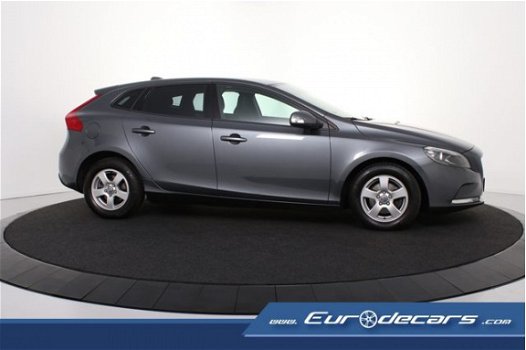 Volvo V40 - 1.6 D2 Kinetic *Navigatie*Pdc*Climate Control - 1