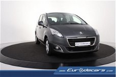 Peugeot 5008 - 1.6 BlueHDi Allure *Panoramadak*Leer*Camera