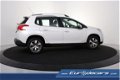 Peugeot 2008 - 1.6 e-HDi Allure *Navigatie*Park Assist*Leer - 1 - Thumbnail