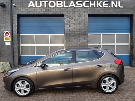 Kia Cee'd - 1.6 GDI Plus Pack Navi/Camera/17