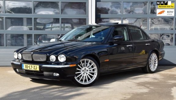 Jaguar XJR - 4.2 V8 S/C * GOED ONDERHOUDEN * XJR 400PK * ZEER NETTE STAAT - 1