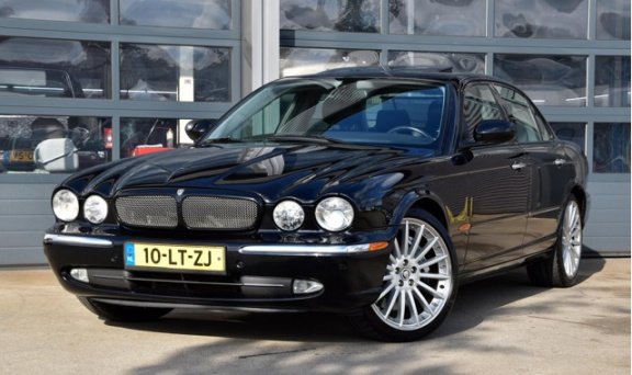 Jaguar XJR - 4.2 V8 S/C * GOED ONDERHOUDEN * XJR 400PK * ZEER NETTE STAAT - 1