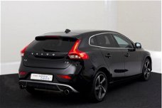 Volvo V40 - 1.6 T3 R-Design Leer Navi Lage KM