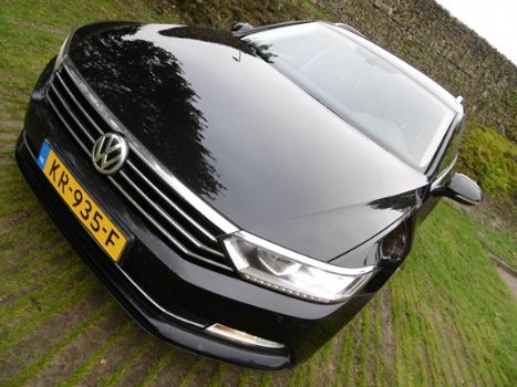 Volkswagen Passat Variant - Automaat/Connect-Navi/Led/Lm/Chrome/Inr&Gar.Mogelijk - 1