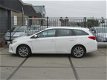 Toyota Auris Touring Sports - 1.8 Hybrid Dynamic - 1 - Thumbnail