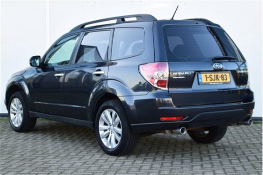 Subaru Forester - 2.0 AWD Comfort Automaat Leer Navi Camera Pano Schuifdak - 1