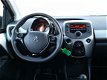 Peugeot 108 - 1.0 68 pk Active Ligne S 5-drs / Bluetooth / Getinte ramen - 1 - Thumbnail