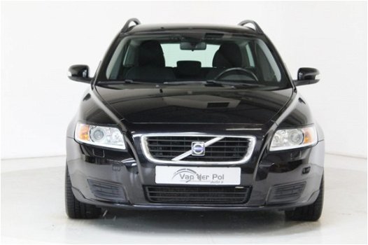 Volvo V50 - 2.4i Momentum AUTOMAAT CLIMATE CONTROL CRUISE CONTROL - 1