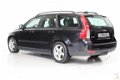 Volvo V50 - 2.4i Momentum AUTOMAAT CLIMATE CONTROL CRUISE CONTROL - 1 - Thumbnail