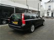 Volvo V70 - 2.4 Edition I Dealer oh/Navi/Clima/Cruise/17